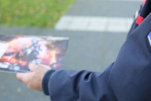 distribution du calendrier des pompiers distribution du calendrier des pompiers